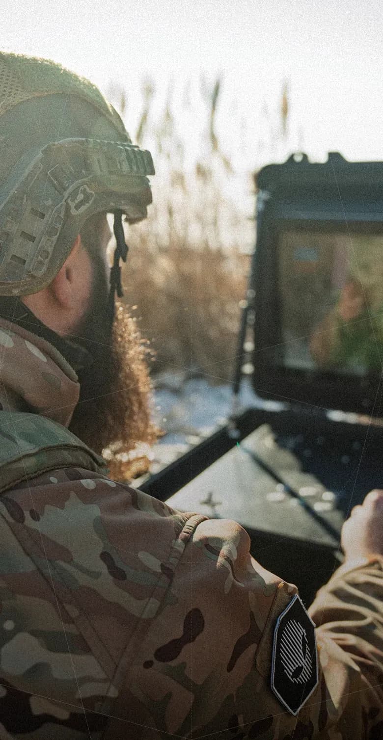 Борт-інженер ударних БпАК літакового типу та FPV